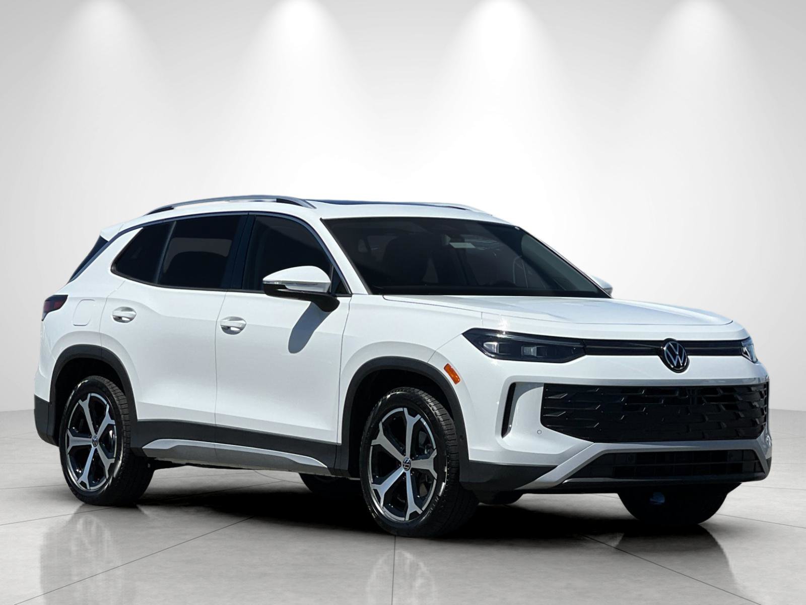 New 2026 Volkswagen Tiguan SE
