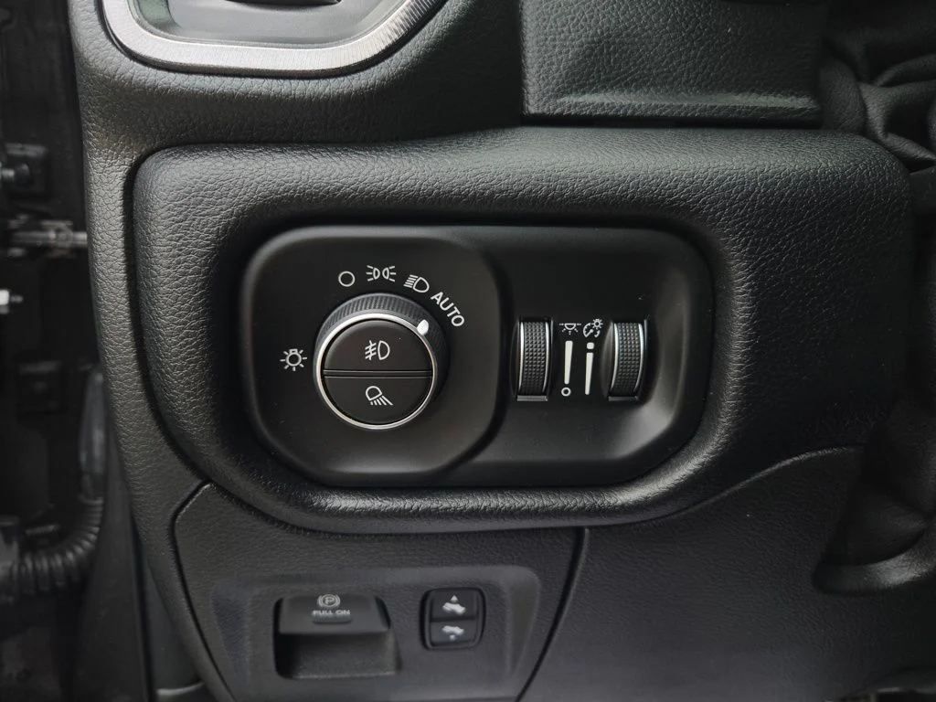 Certified Used 2022 Gray Ram Laramie image 16