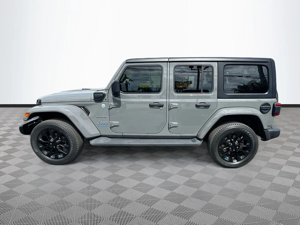 Used 2023 Gray Jeep Sahara 4xe image 9