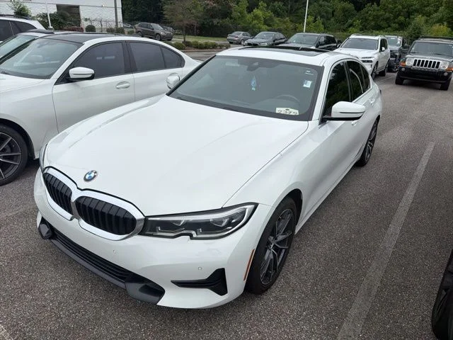 2020 BMW 3 Series 330i Sedan's photo