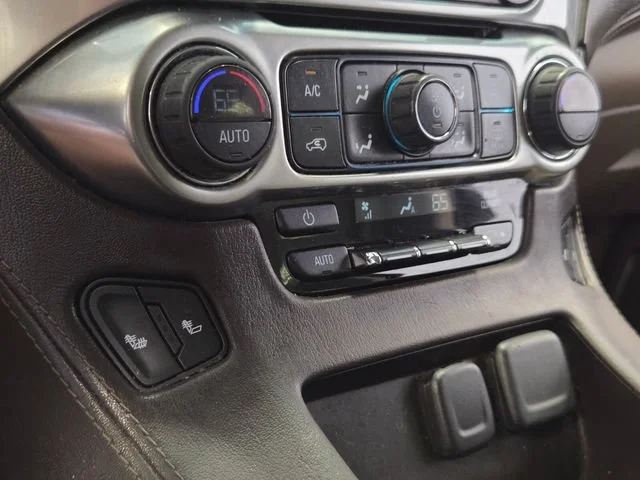 Used 2015 BLACK Chevrolet LT image 22