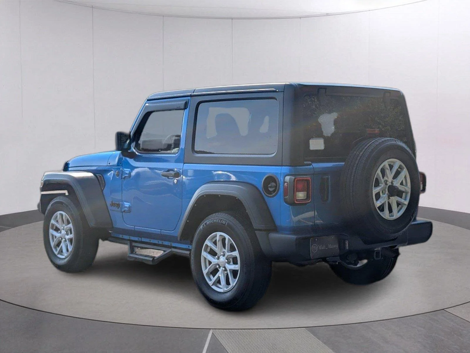 Used 2023 Hydro Blue Pearlcoat Jeep Sport S image 3