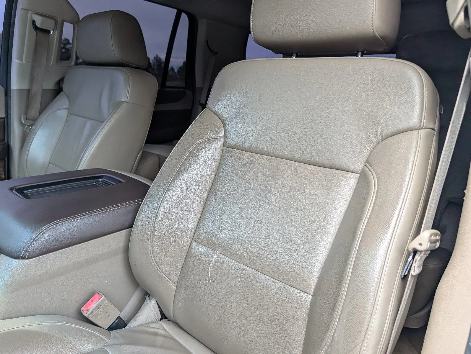 Used 2015 Champagne Silver Metallic Chevrolet LT image 12