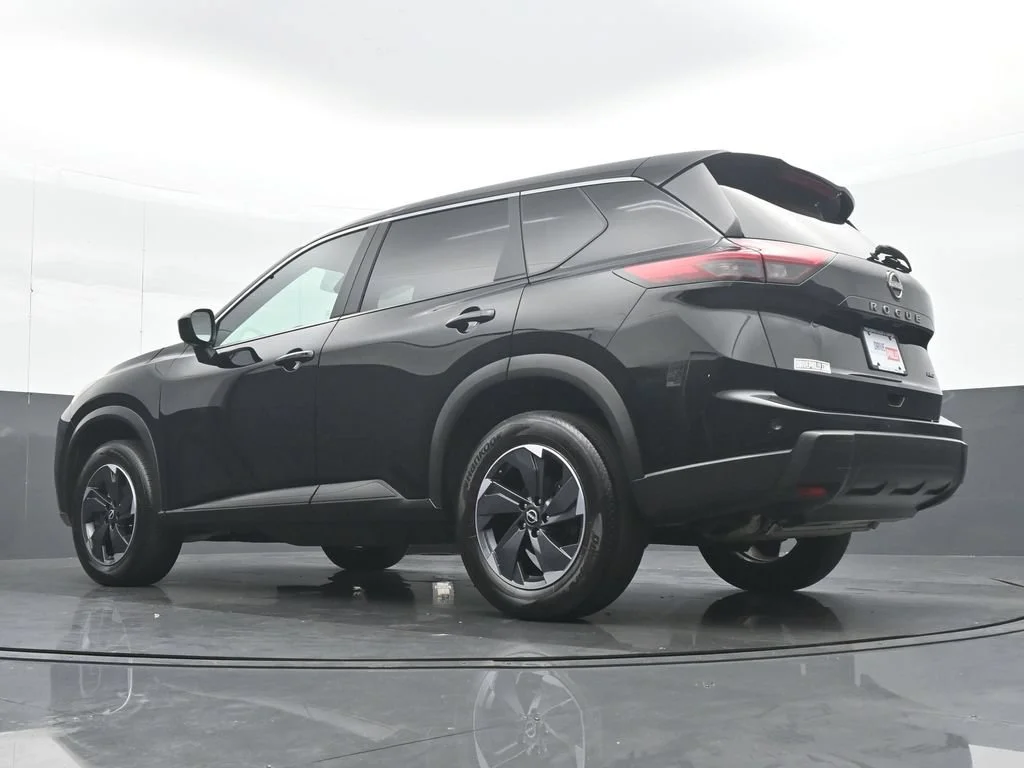 Used 2025 Black Nissan SV image 28