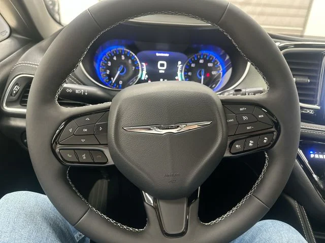 2026 Chrysler Pacifica Limited - Photo 12