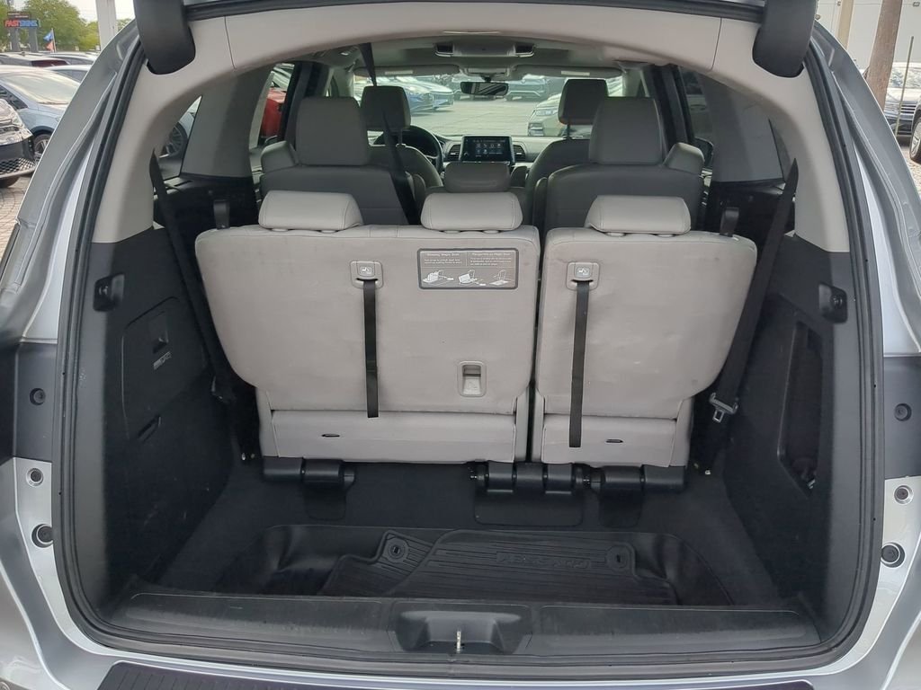 Used 2020 Silver Honda Elite image 9