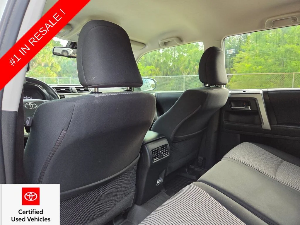 Used 2023 White Toyota SR5 image 23