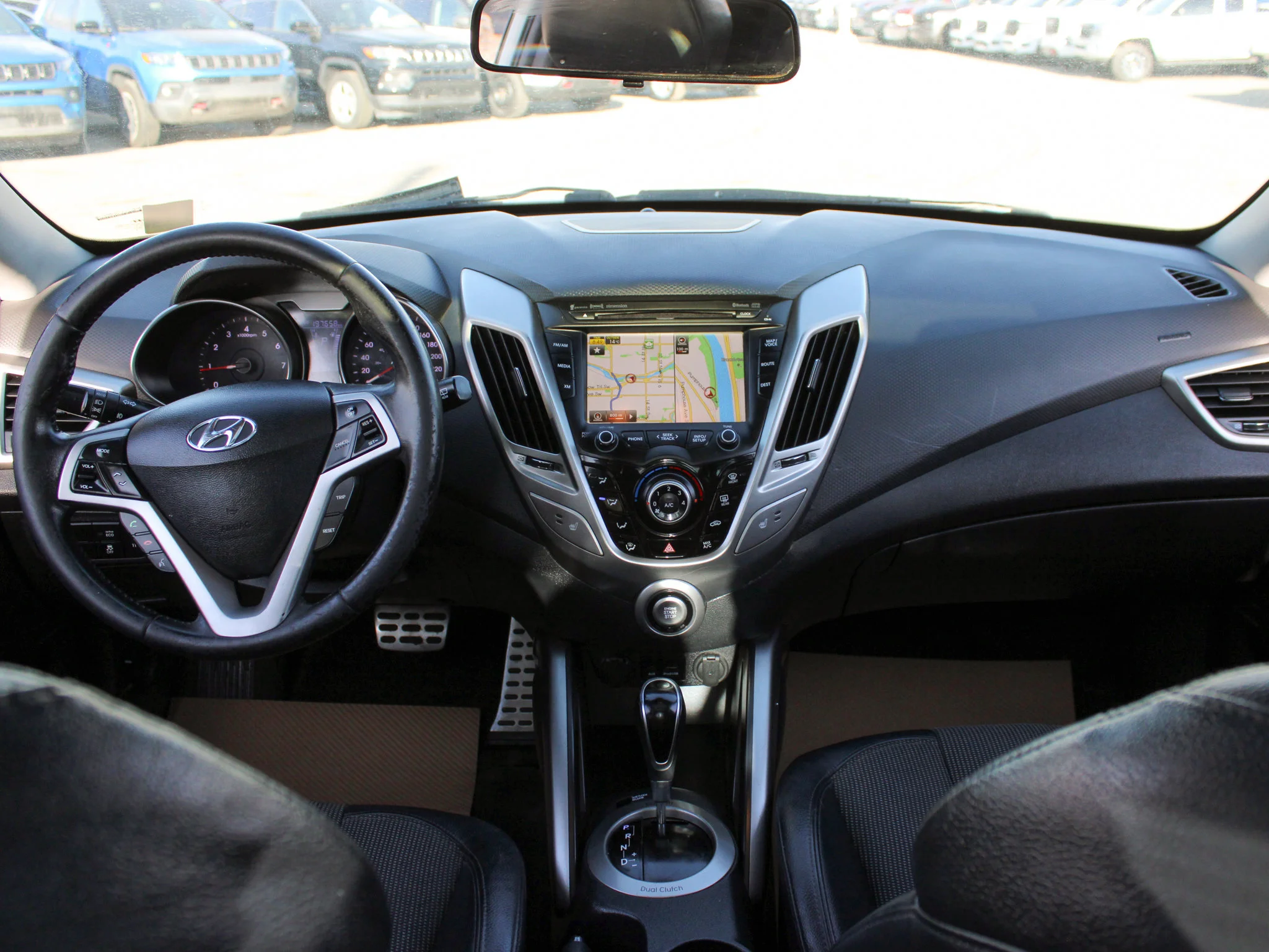 Used 2012 White Hyundai w/Tech * Mechanic Special | Navigation | Heated Seats | Backup Camera image 3