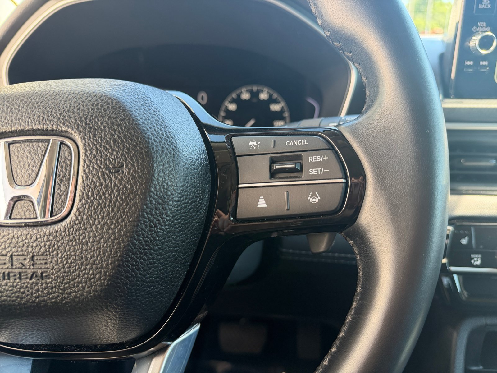 2023 Honda Pilot EX-L - Photo 12