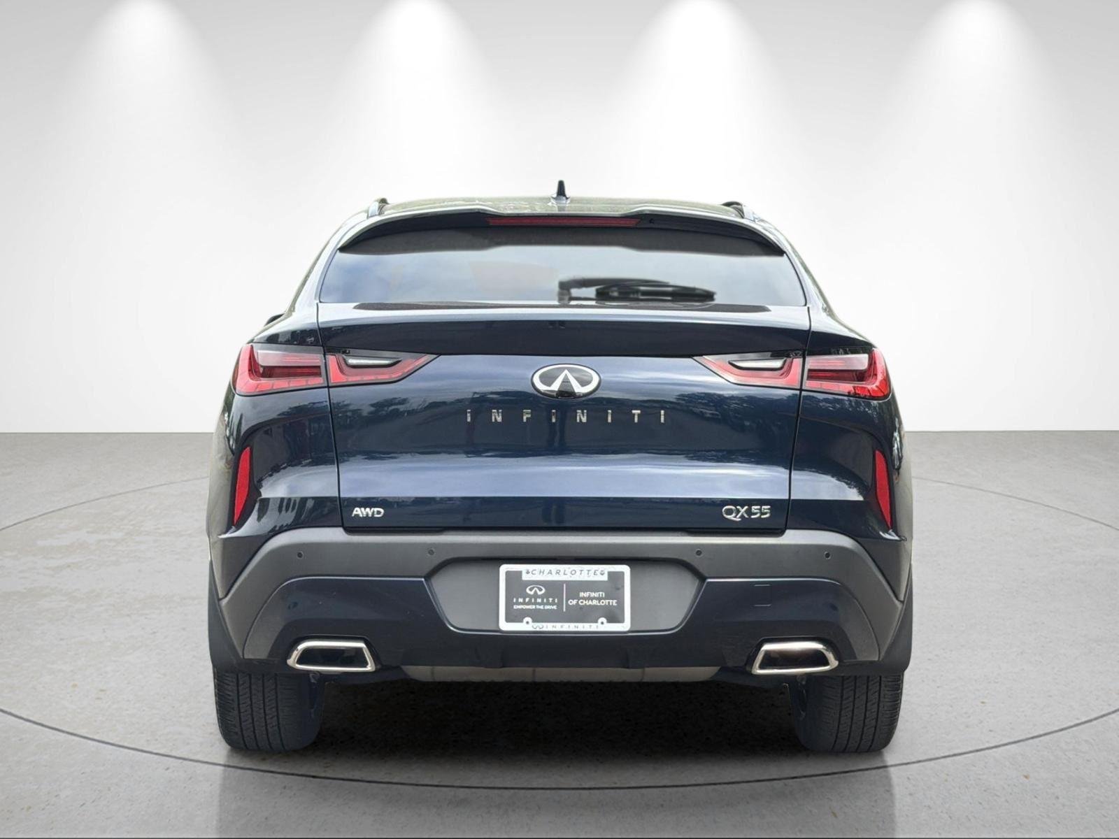 Used 2025 Hermosa Blue INFINITI LUXE image 4