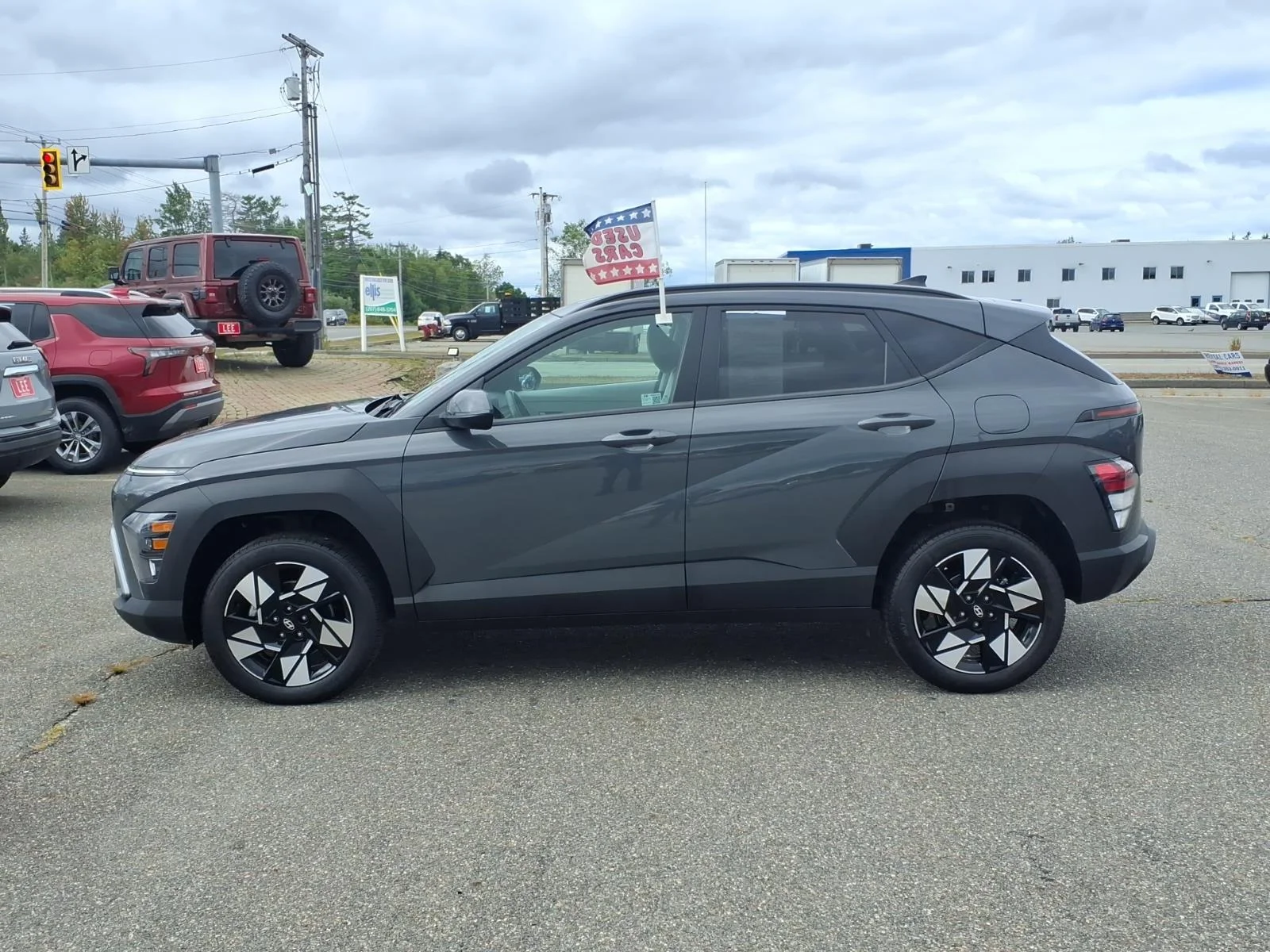Used 2025 Gray Pearl Hyundai SEL image 7