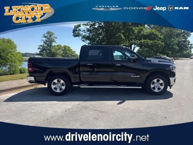 2020 RAM 1500 Big Horn/Lone Star 4x4 Crew Cab 5'7's photo
