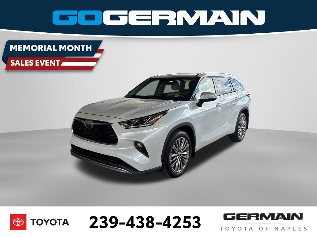 Pre-Owned 2022 Toyota Highlander Platinum 4D Sport Utility in