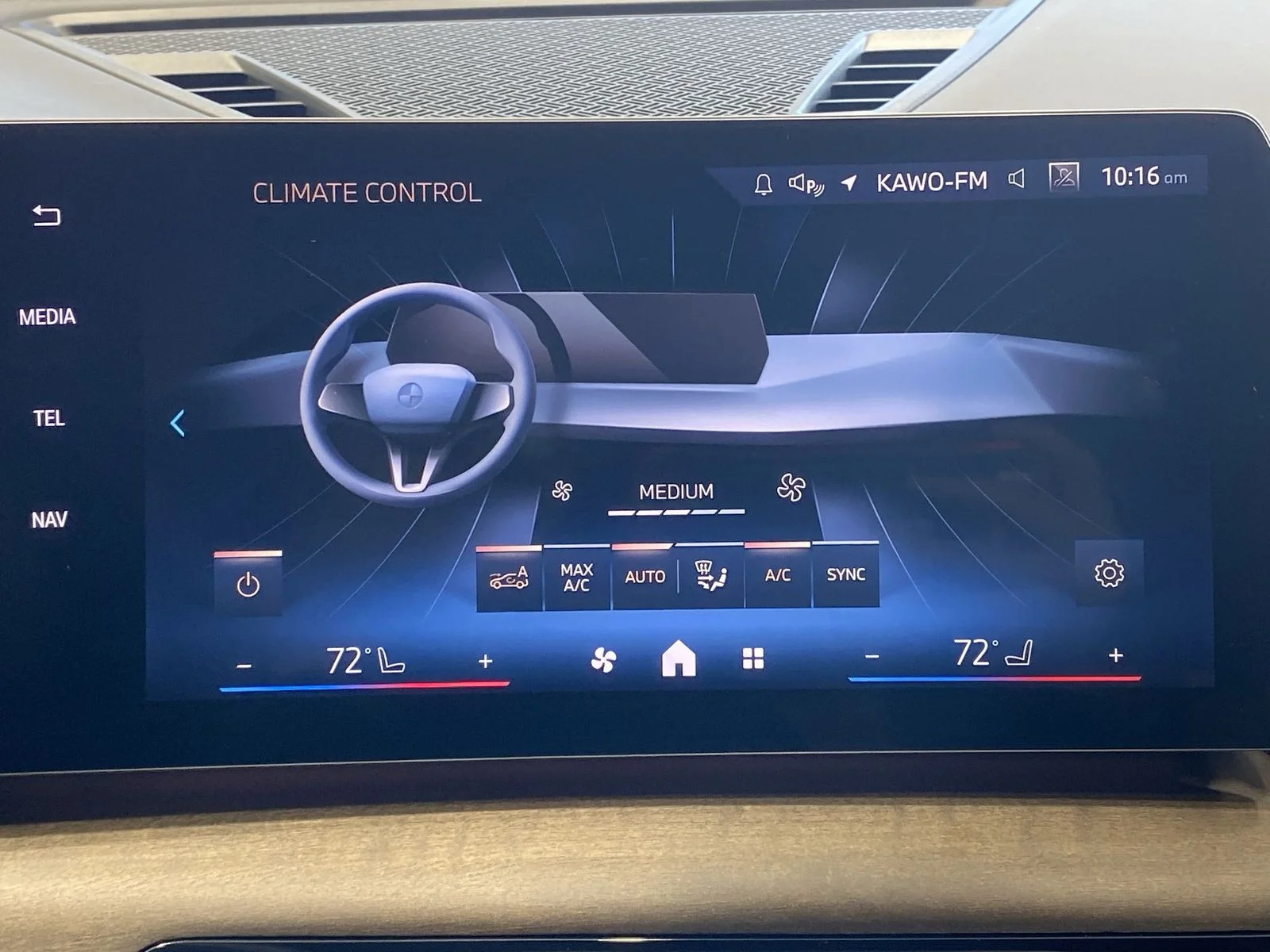 2025 BMW X1 28i - Photo 19