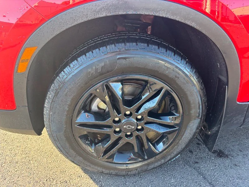 Used 2019 Red Chevrolet Base image 17