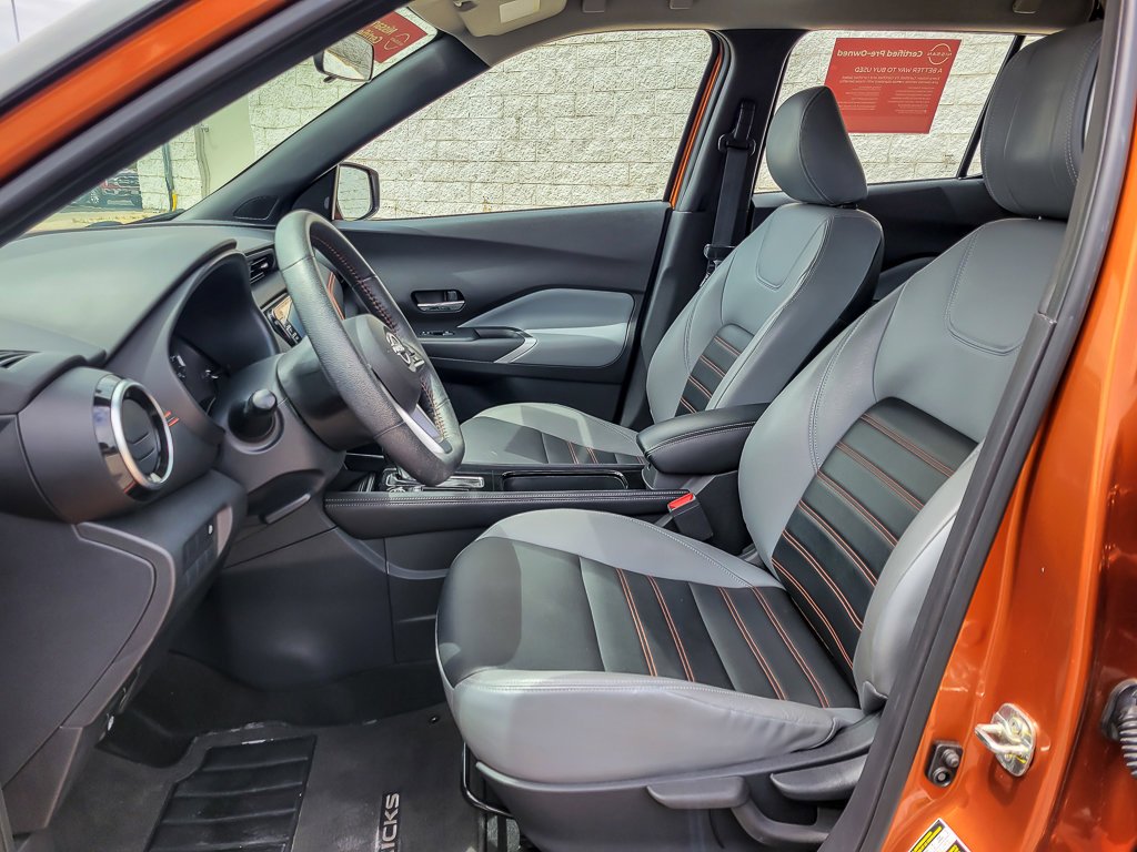 Used 2023 Monarch Orange Metallic/Super Black Nissan SR image 8