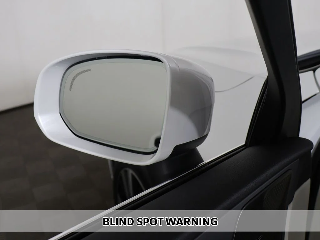 Used 2023 White Volvo B5 Plus Bright Theme image 7