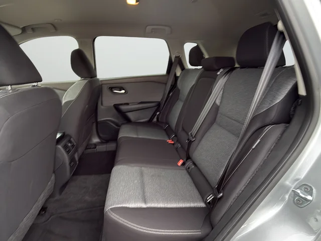 Used 2023 Silver Nissan SV image 27