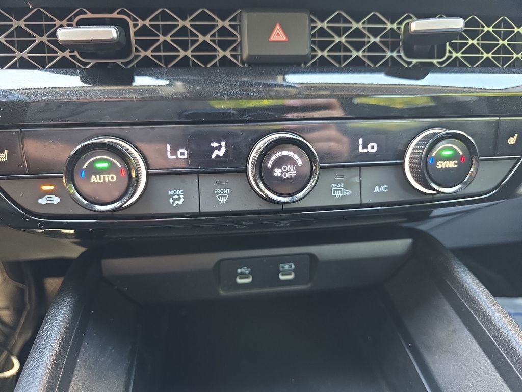 Used 2024 Blue Honda EX-L image 25
