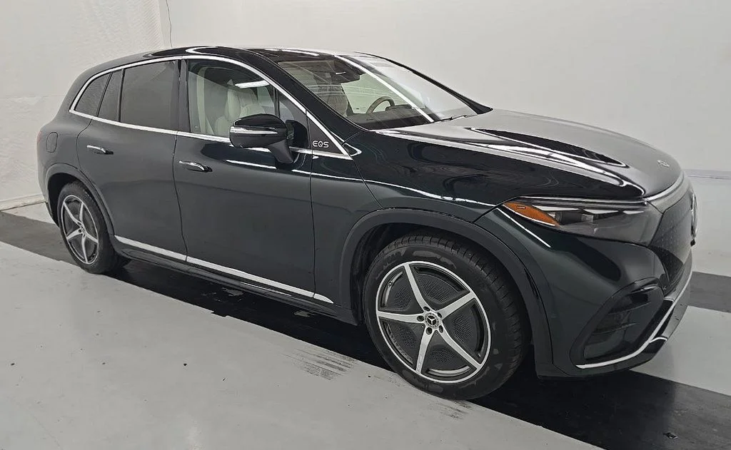 Used 2023 Green Mercedes-Benz 450 image 3