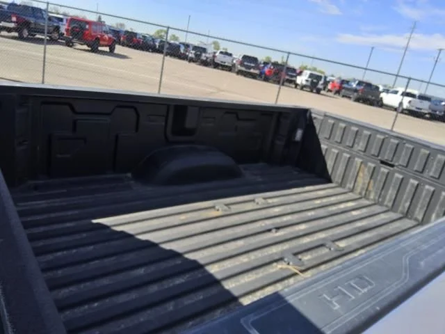 Used 2024 White GMC SLE image 6