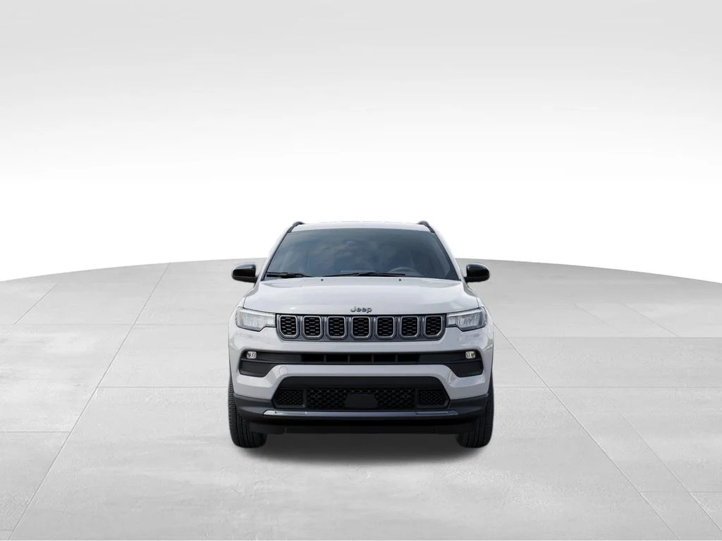 New 2026 Bright White Clearcoat Jeep Latitude image 7