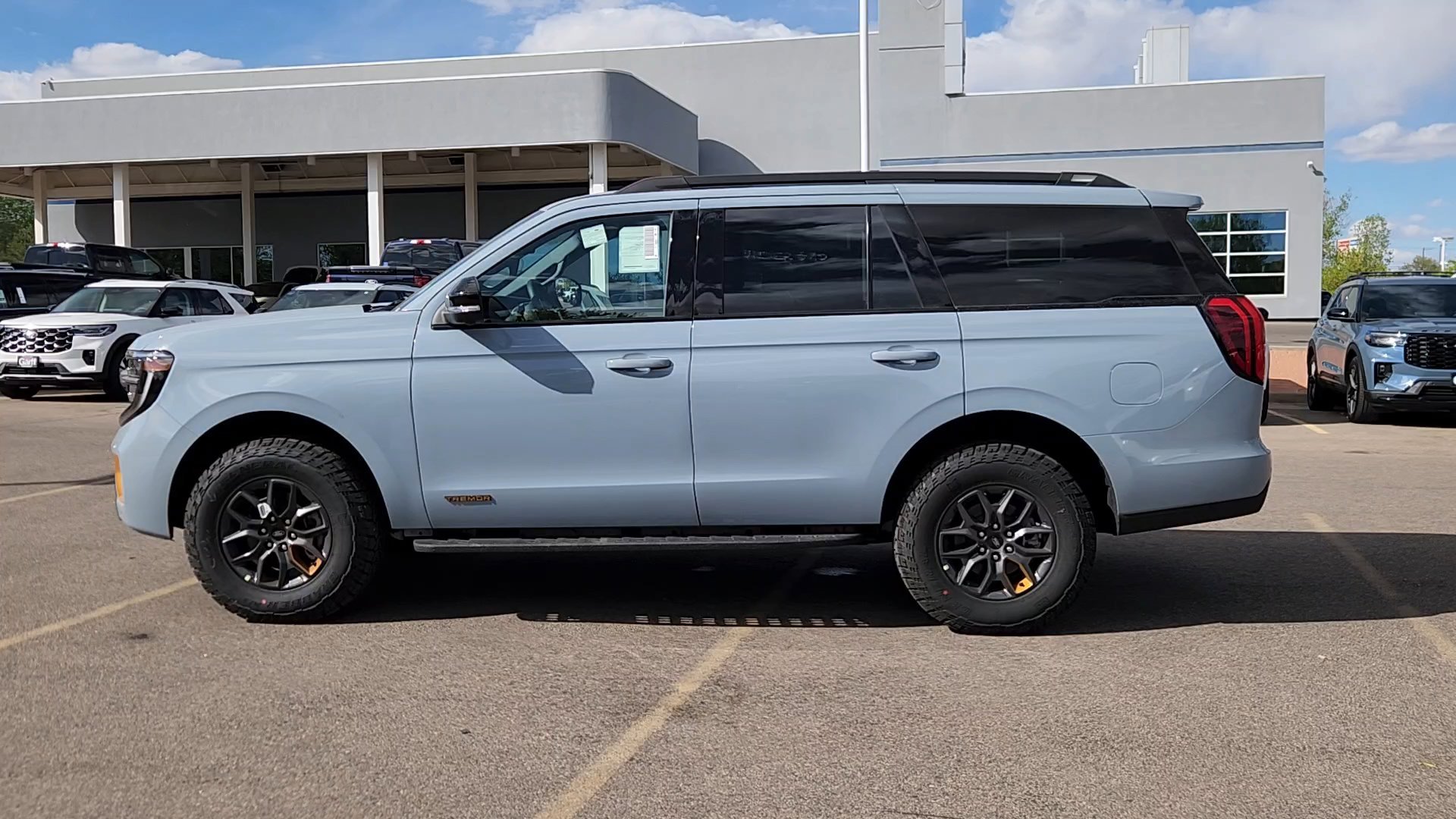 New 2026 Glacier Gray Metallic Tri-Coat Ford Tremor image 24
