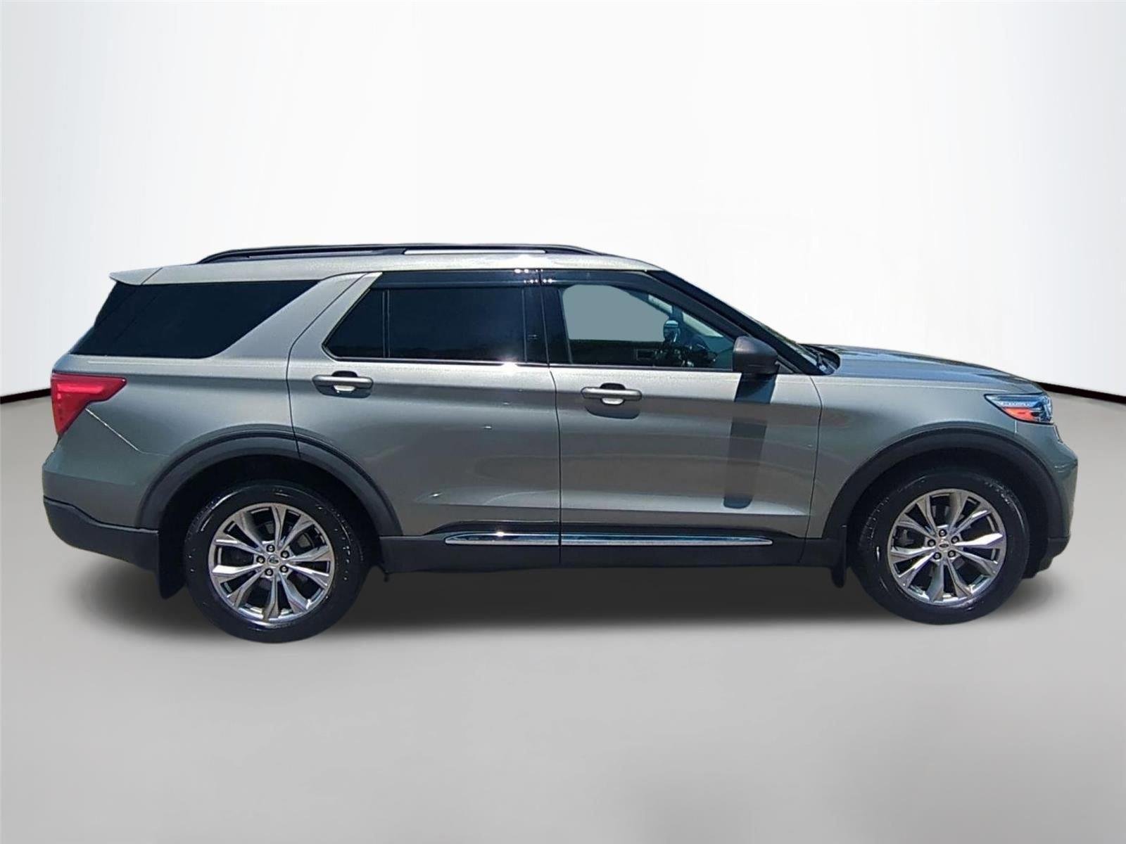 Used 2020 Silver Spruce Metallic Ford XLT image 6