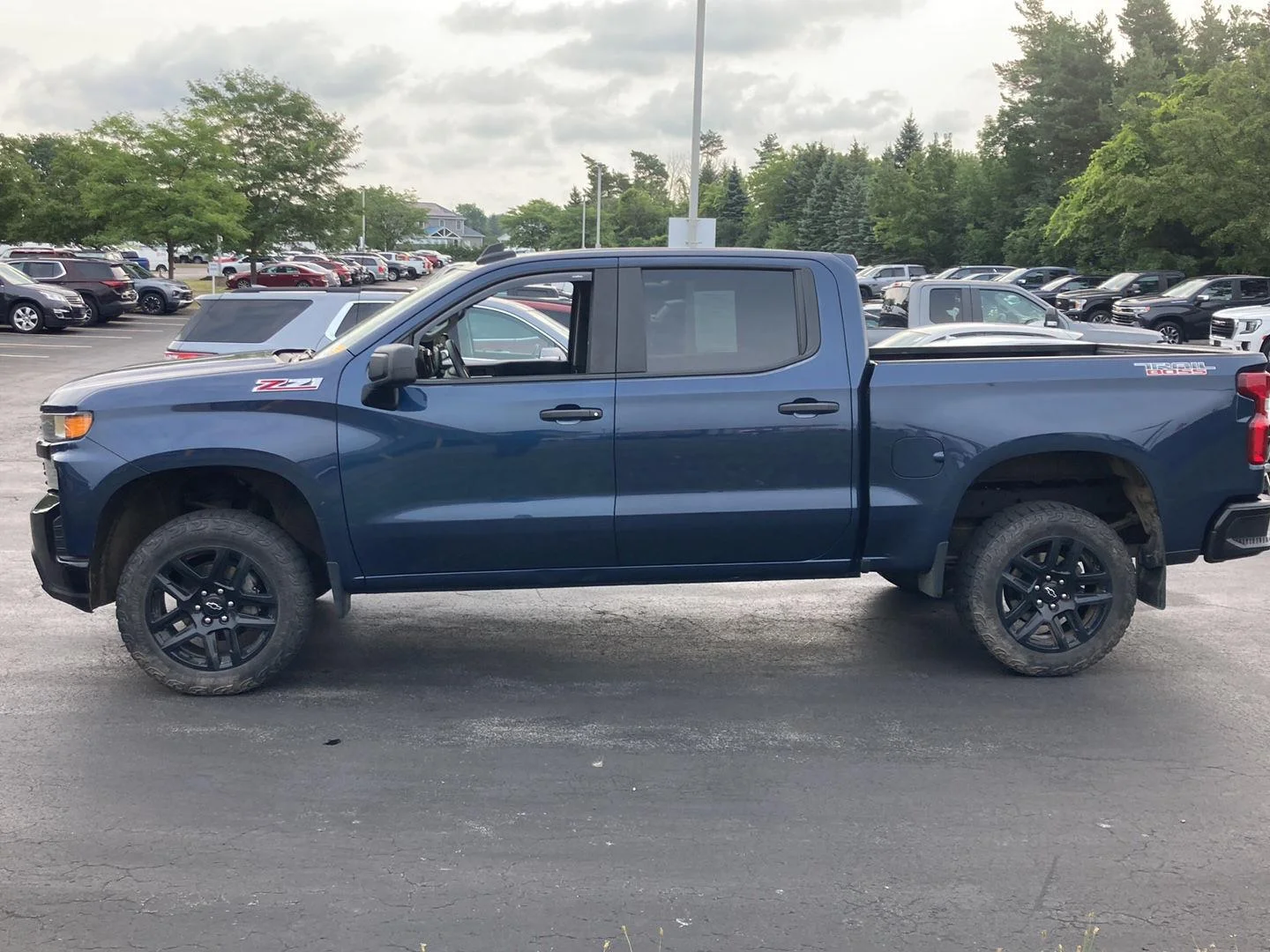 Used 2021 Northsky Blue Metallic Chevrolet Custom Trail Boss image 4