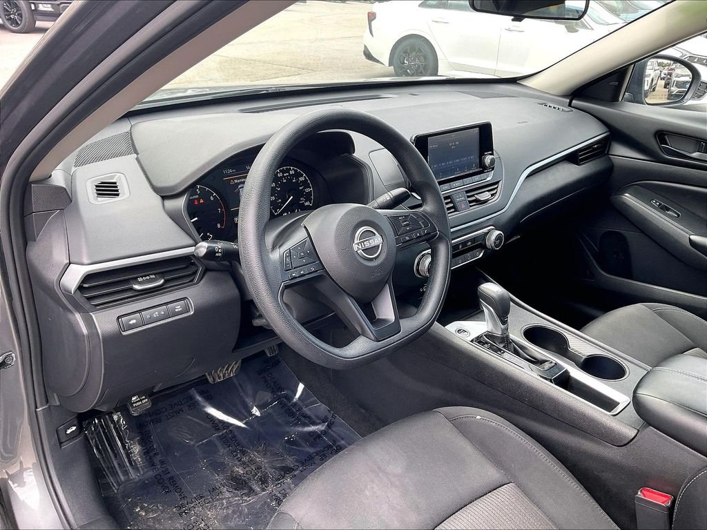 Used 2024 Gun Metallic Nissan 2.5 S image 8