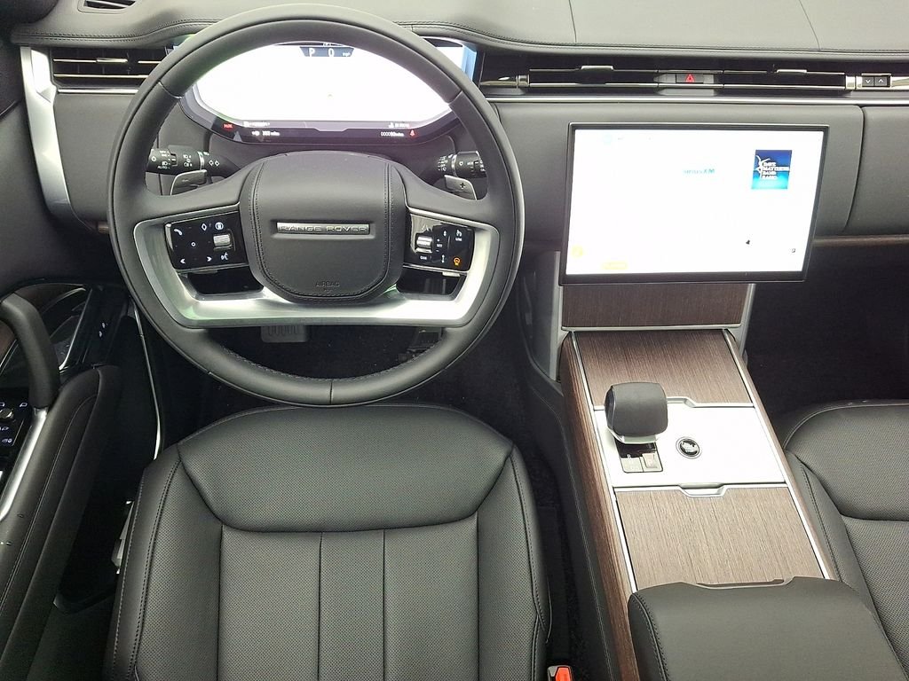 New 2026 Fuji White Land Rover SE image 8