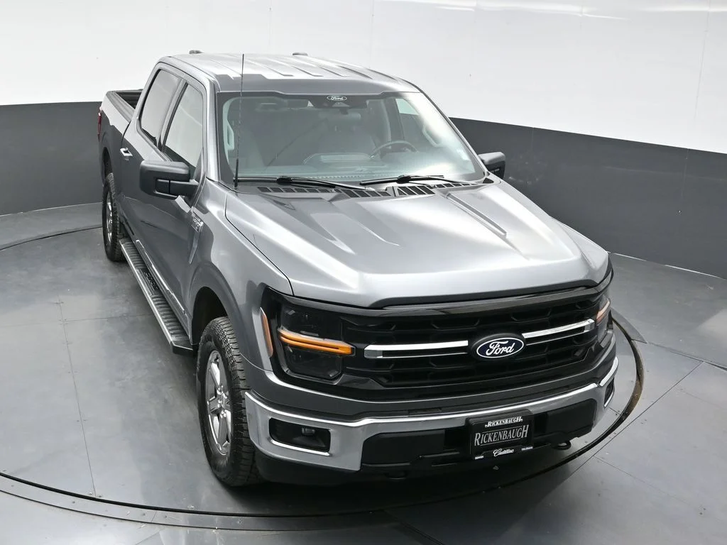 Used 2025 Gray Ford XLT image 27
