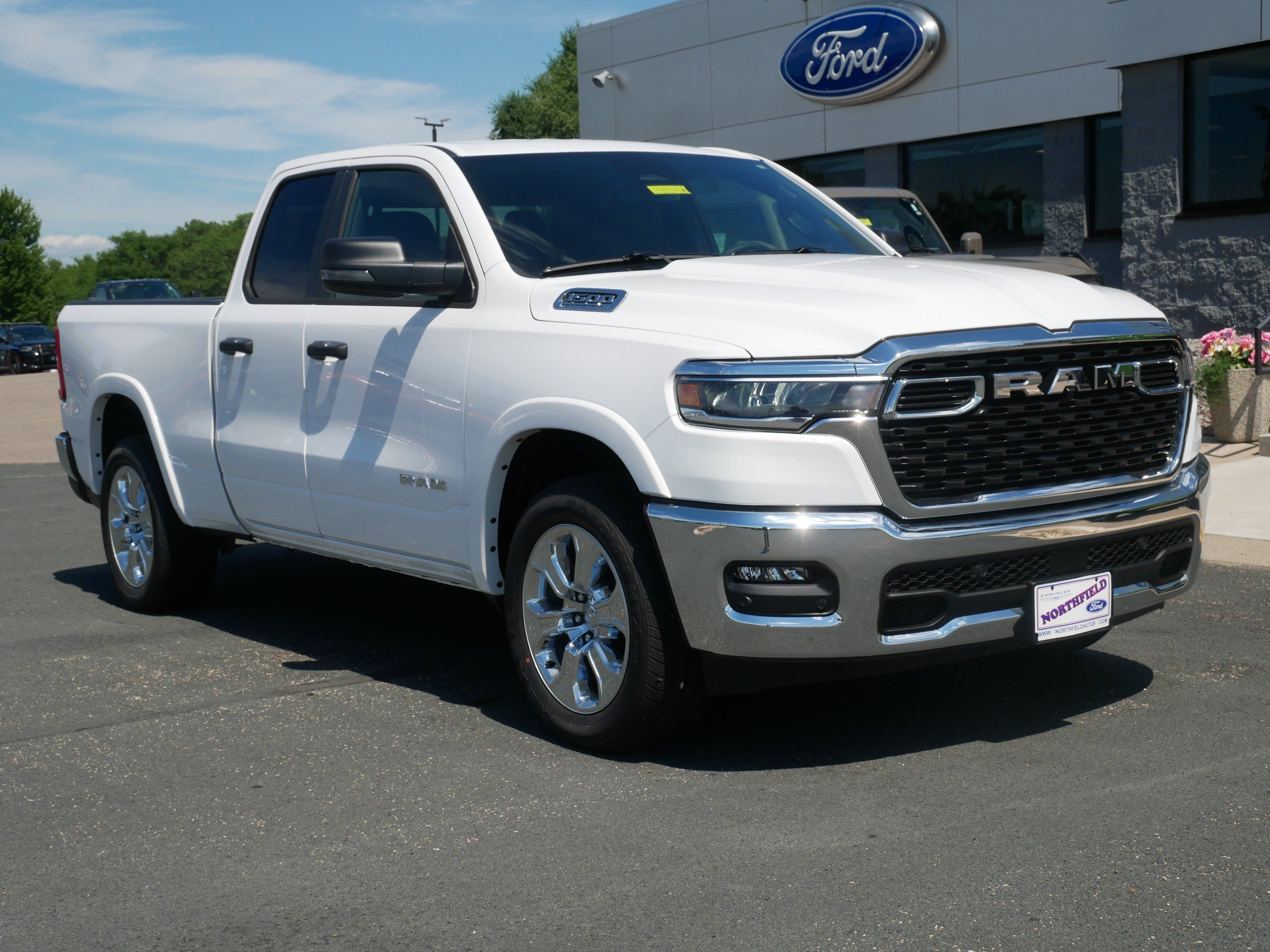 New 2026 Bright White Clear-Coat Exterior Paint RAM Big Horn image 2