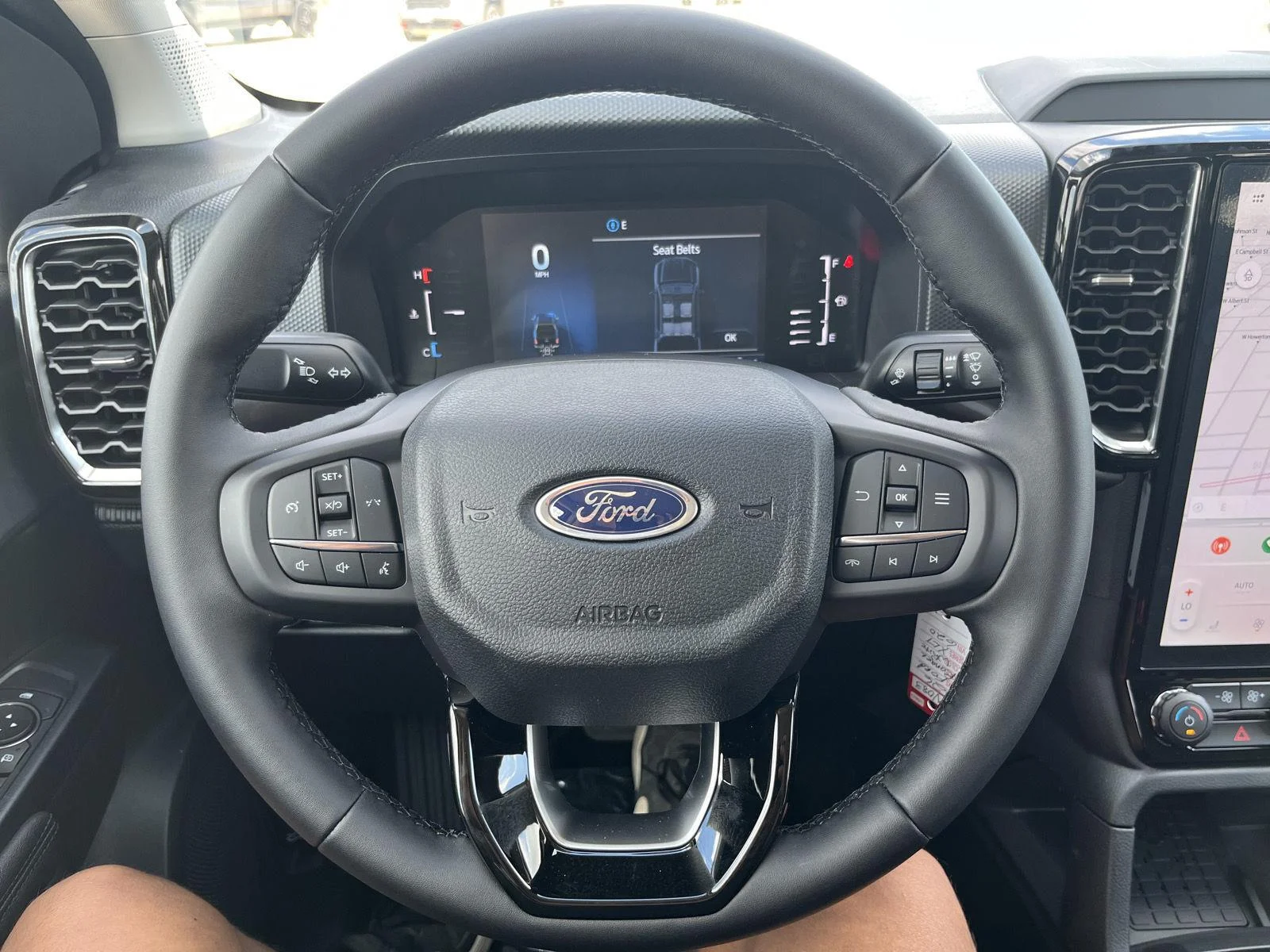 New 2026 Oxford White Ford XLT image 17