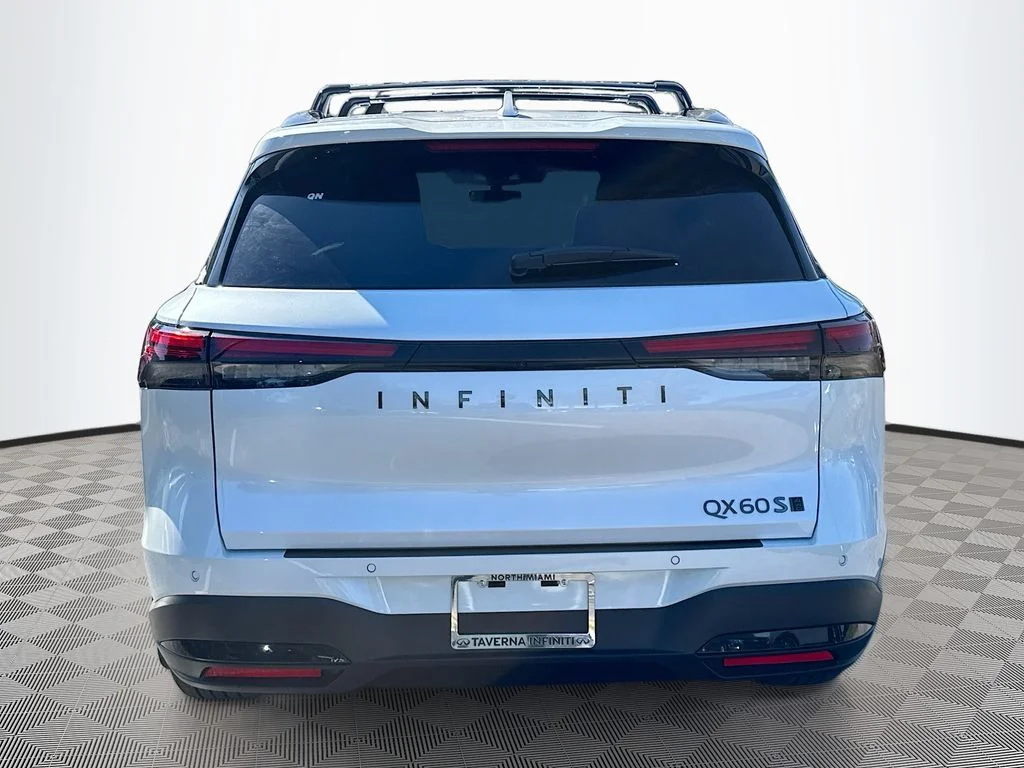 Certified Used 2026 White INFINITI SPORT image 7