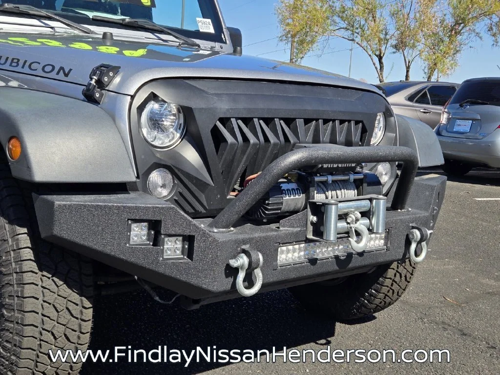 Used 2017 Silver Jeep Unlimited Rubicon image 8