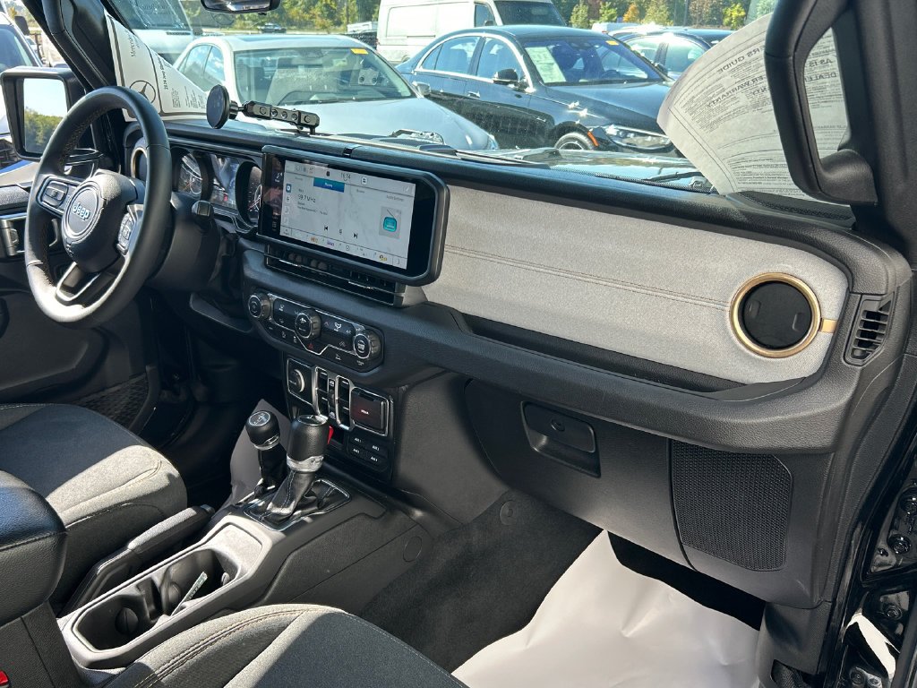 Used 2024 Black Jeep Sport S image 26