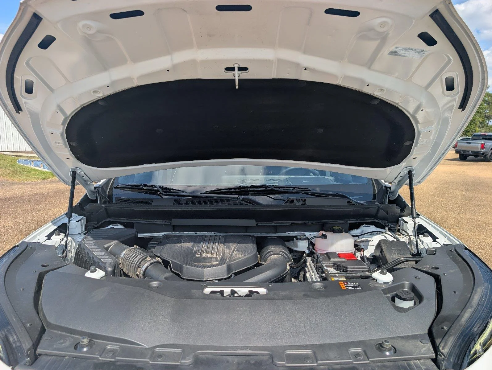 Used 2026 Summit White Buick Preferred image 40