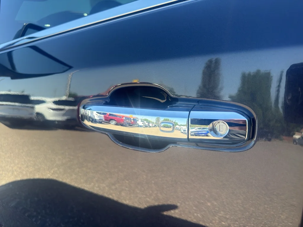 Used 2022 Dark Ash Metallic Chevrolet LTZ image 10