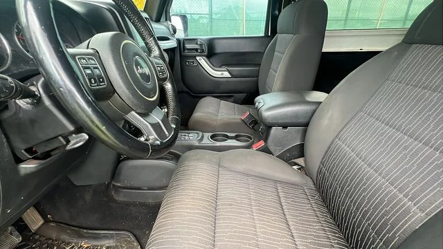Used 2012 Black Jeep Sahara image 25