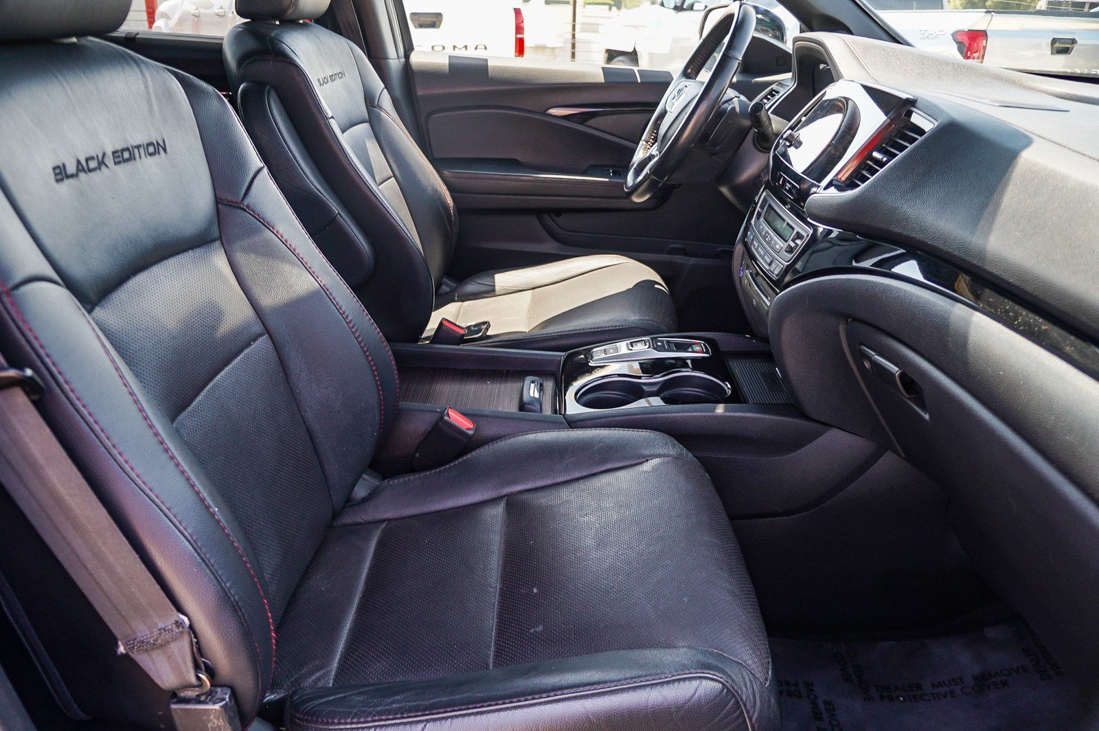 2022 Honda Pilot Black Edition - Photo 19