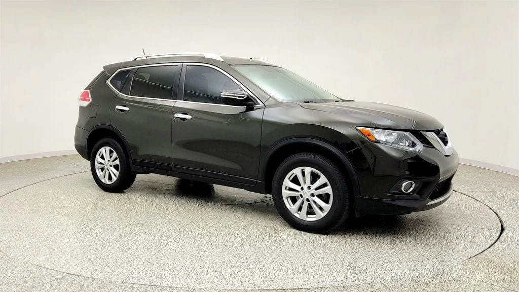 Used 2016 Midnight Jade Nissan AWD 4dr SV image 3