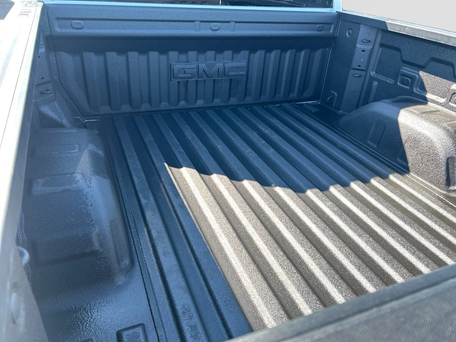 New 2026 Summit White GMC Elevation image 10