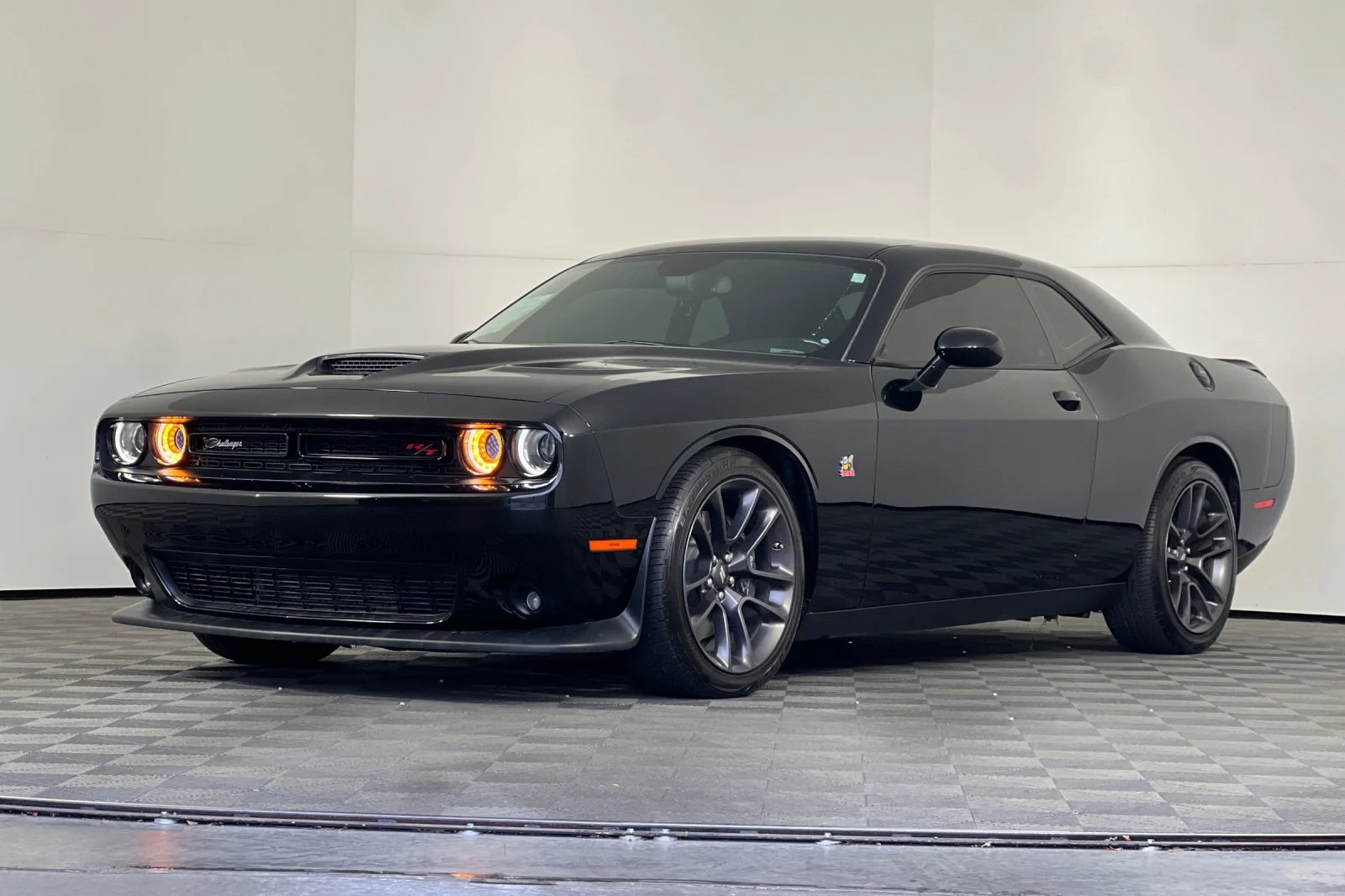 Used 2022 Pitch Black Clearcoat Dodge R/T Scat Pack image 7