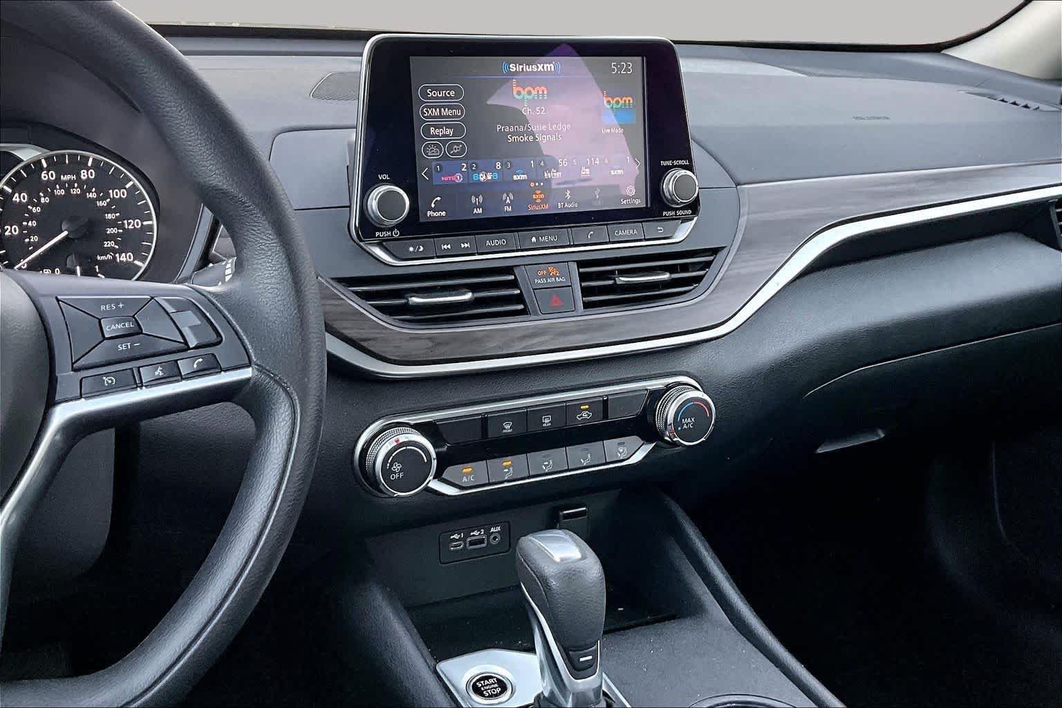 Certified Pre-Owned 2025 Nissan Altima SV