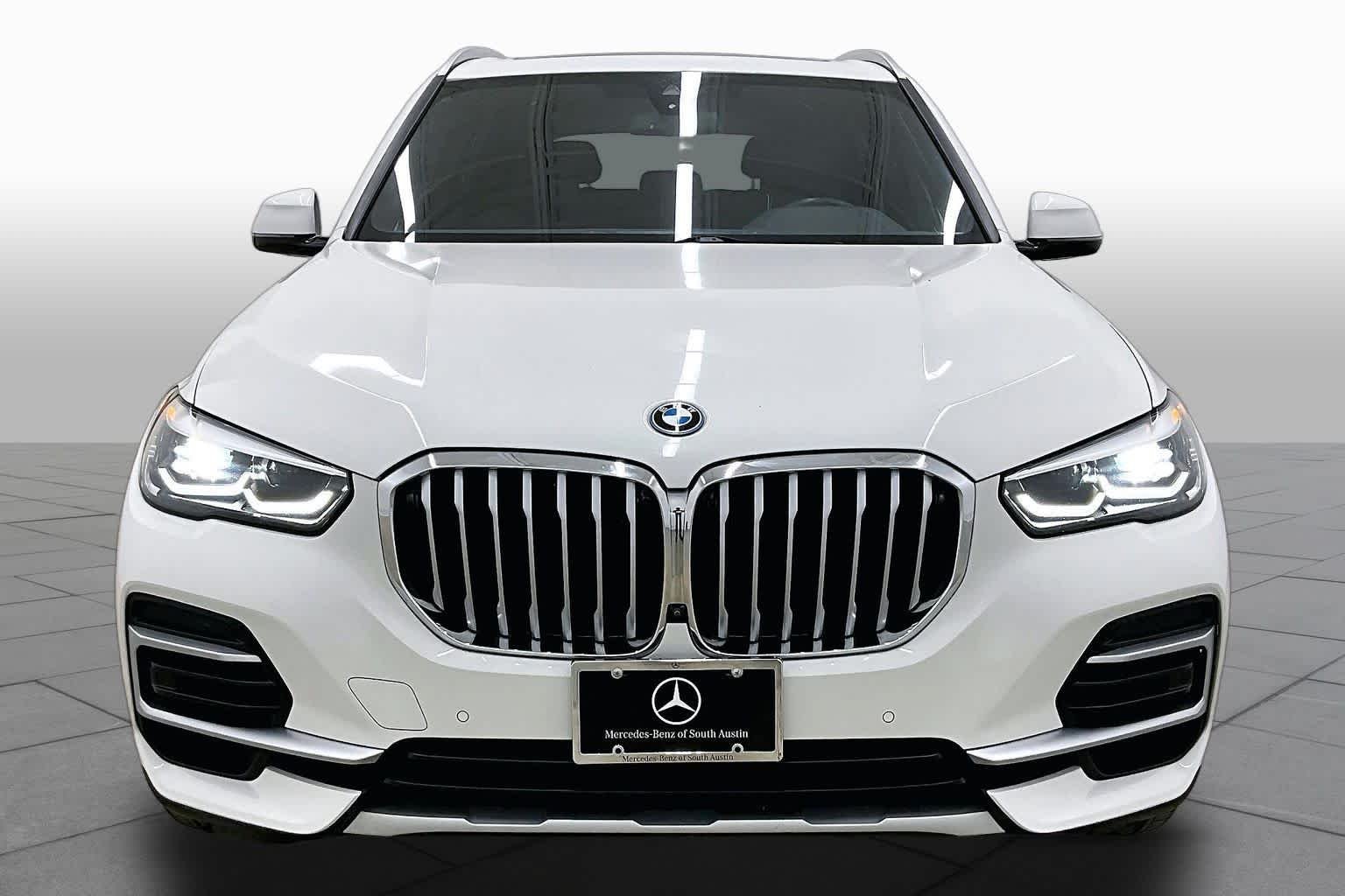 Used 2023 Alpine White BMW xDrive45e image 4