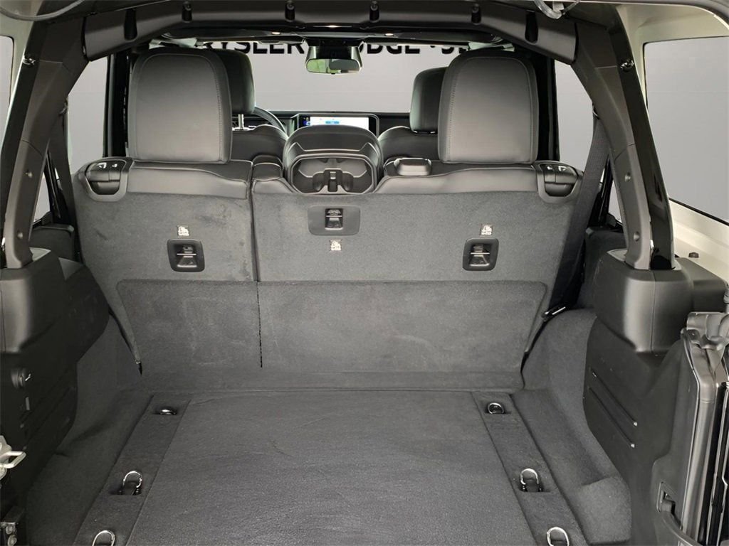 2025 Jeep Wrangler 4-Door Rubicon - Photo 21