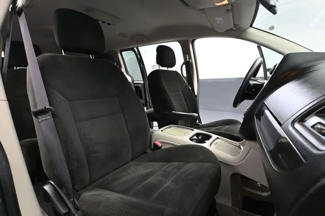 2016 Dodge Grand Caravan SXT - Photo 42
