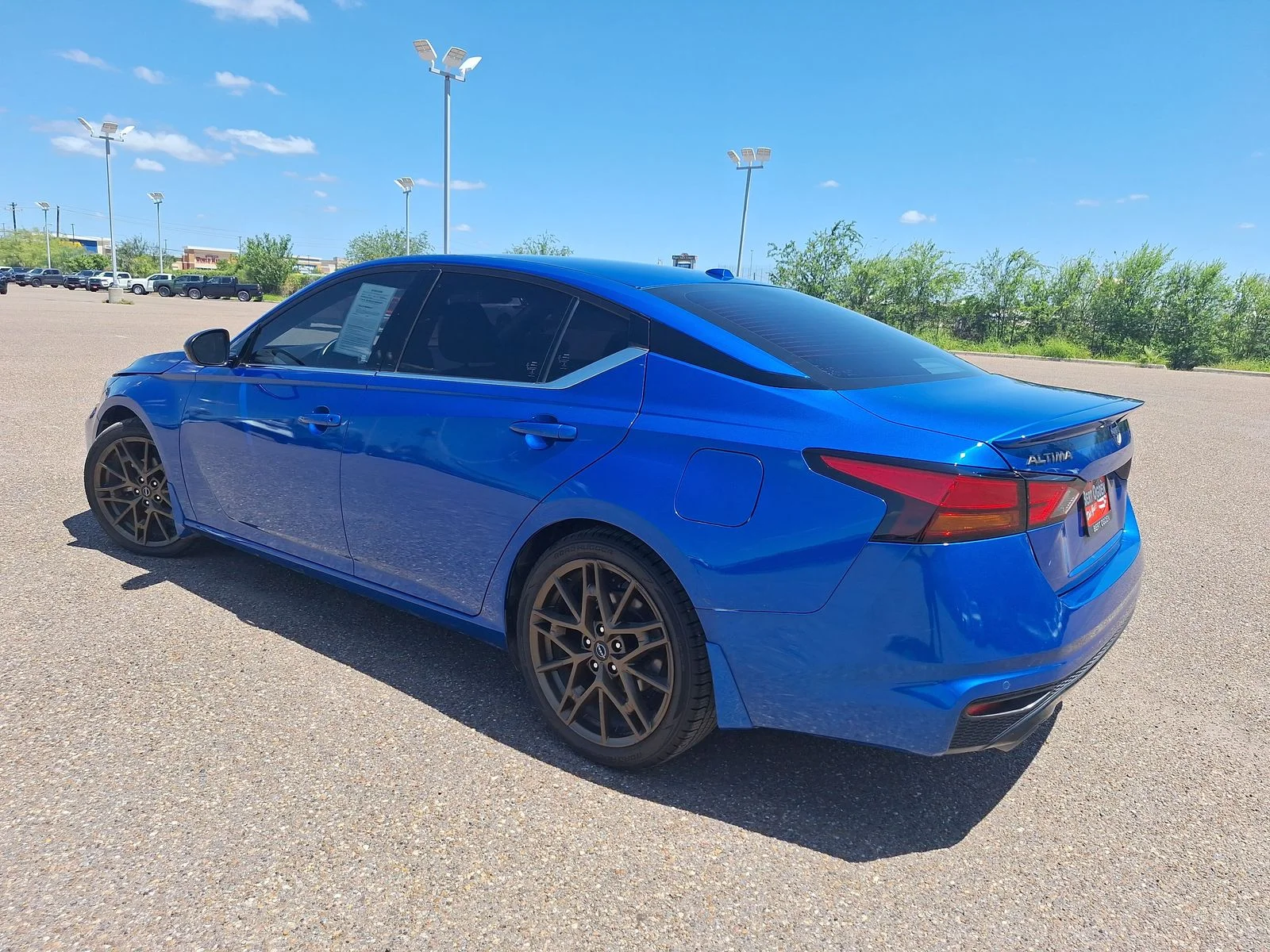 Used 2025 Blue Nissan 2.5 SR image 5