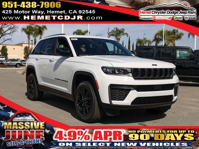 2026 Jeep Grand Cherokee Laredo